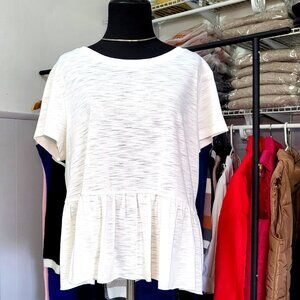 🤍 Chic & Feminine Lauren Conrad White Peplum Top – A Must-Have! 🤍